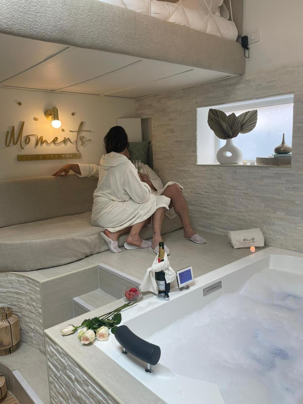 Moments Loft & Spa Paris Montesson Екстериор снимка